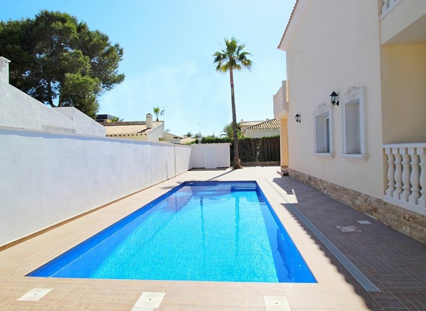  - Villa - 