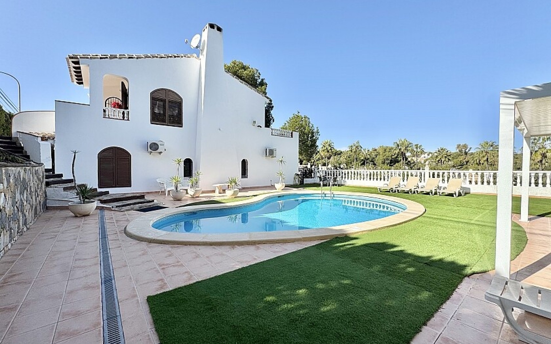  - Villa - 