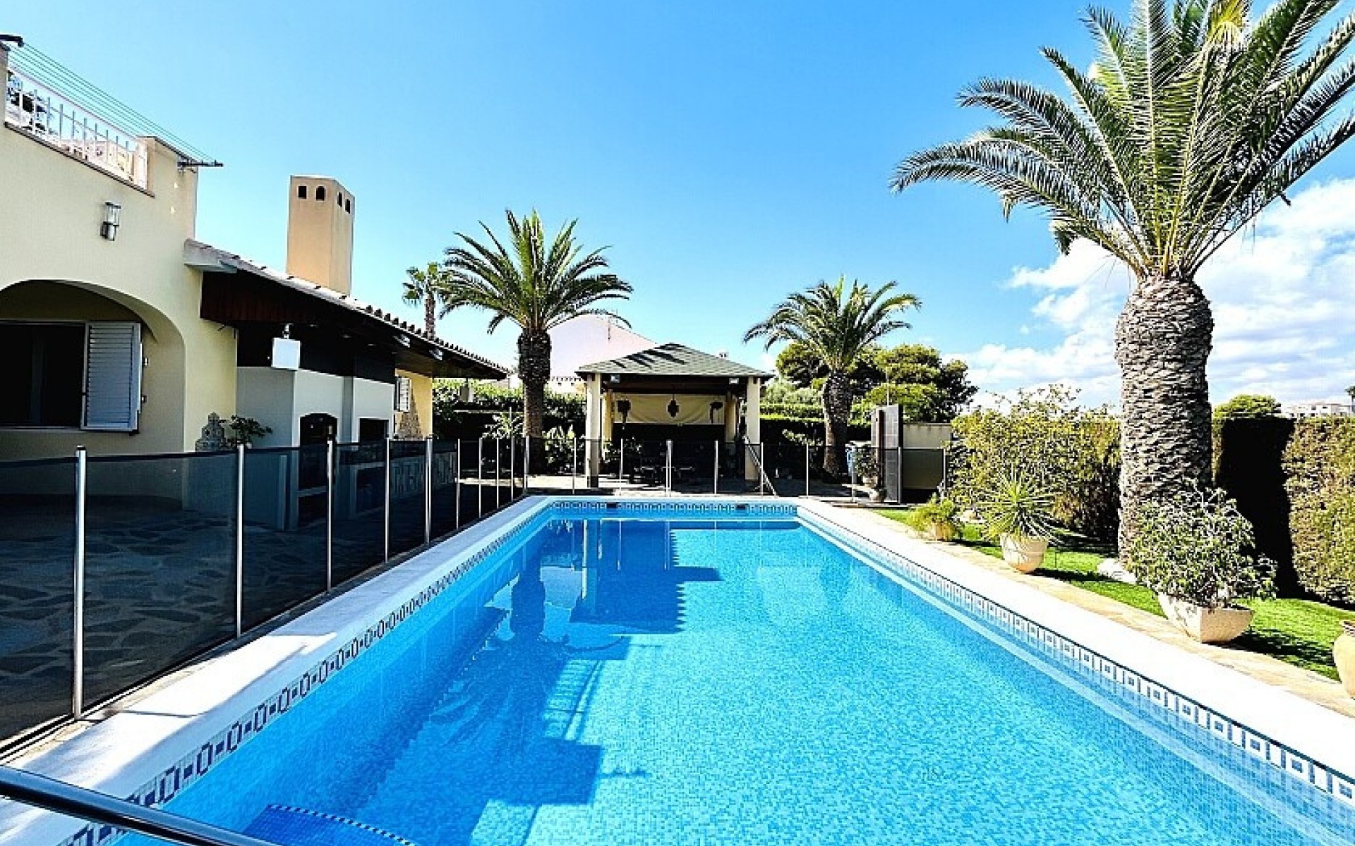  - Villa - 