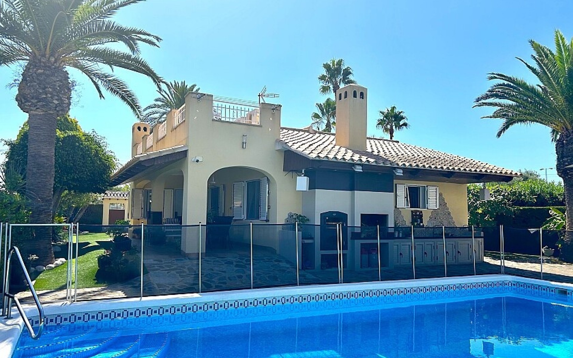  - Villa - 