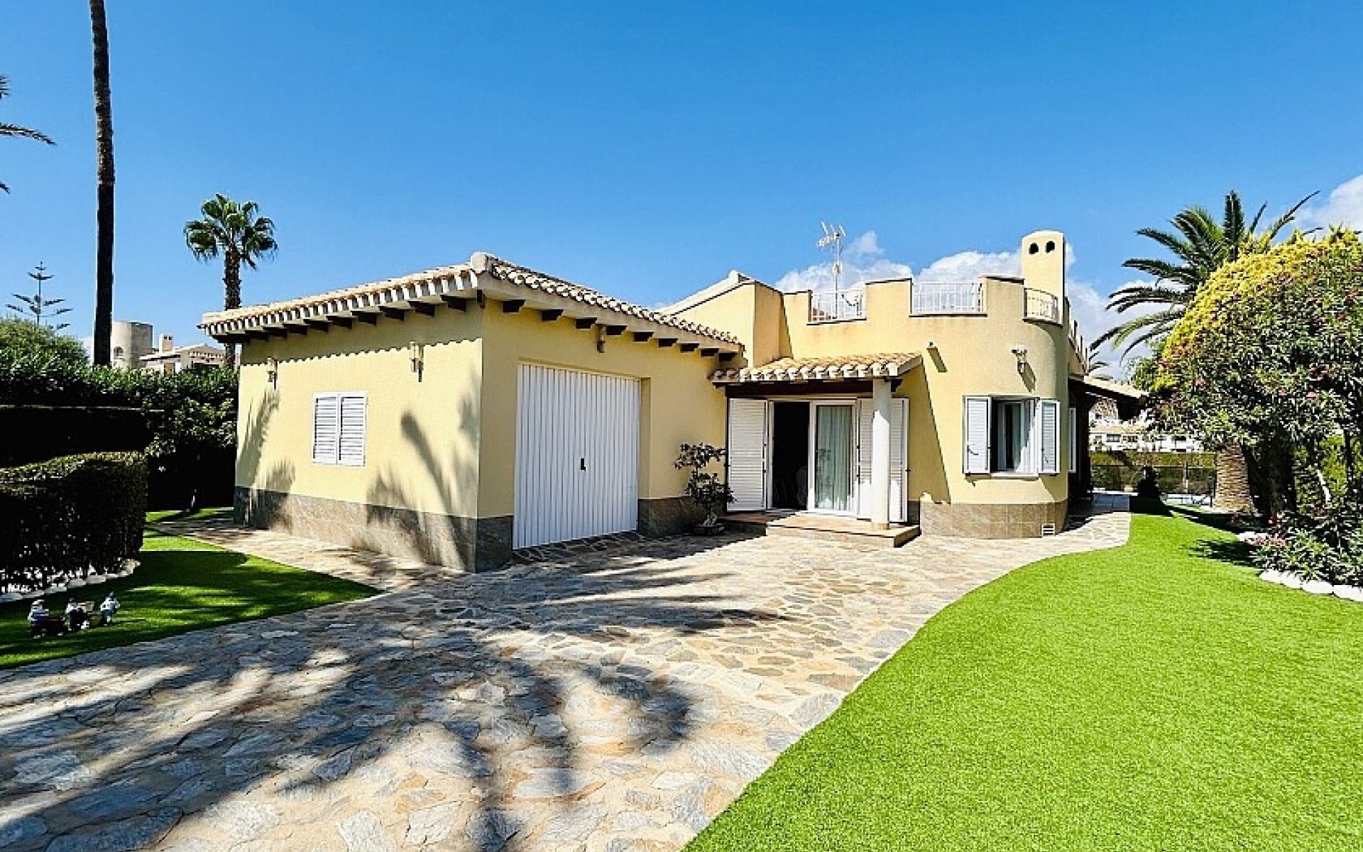  - Villa - 