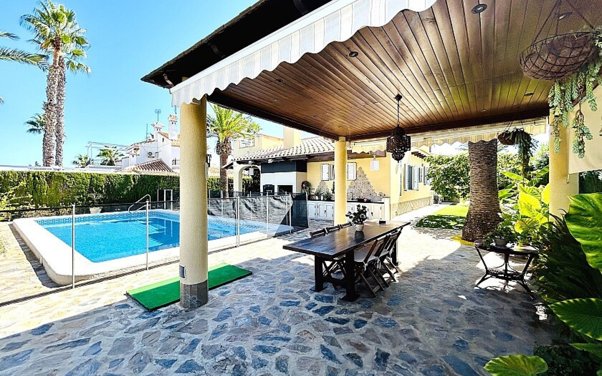  - Villa - 