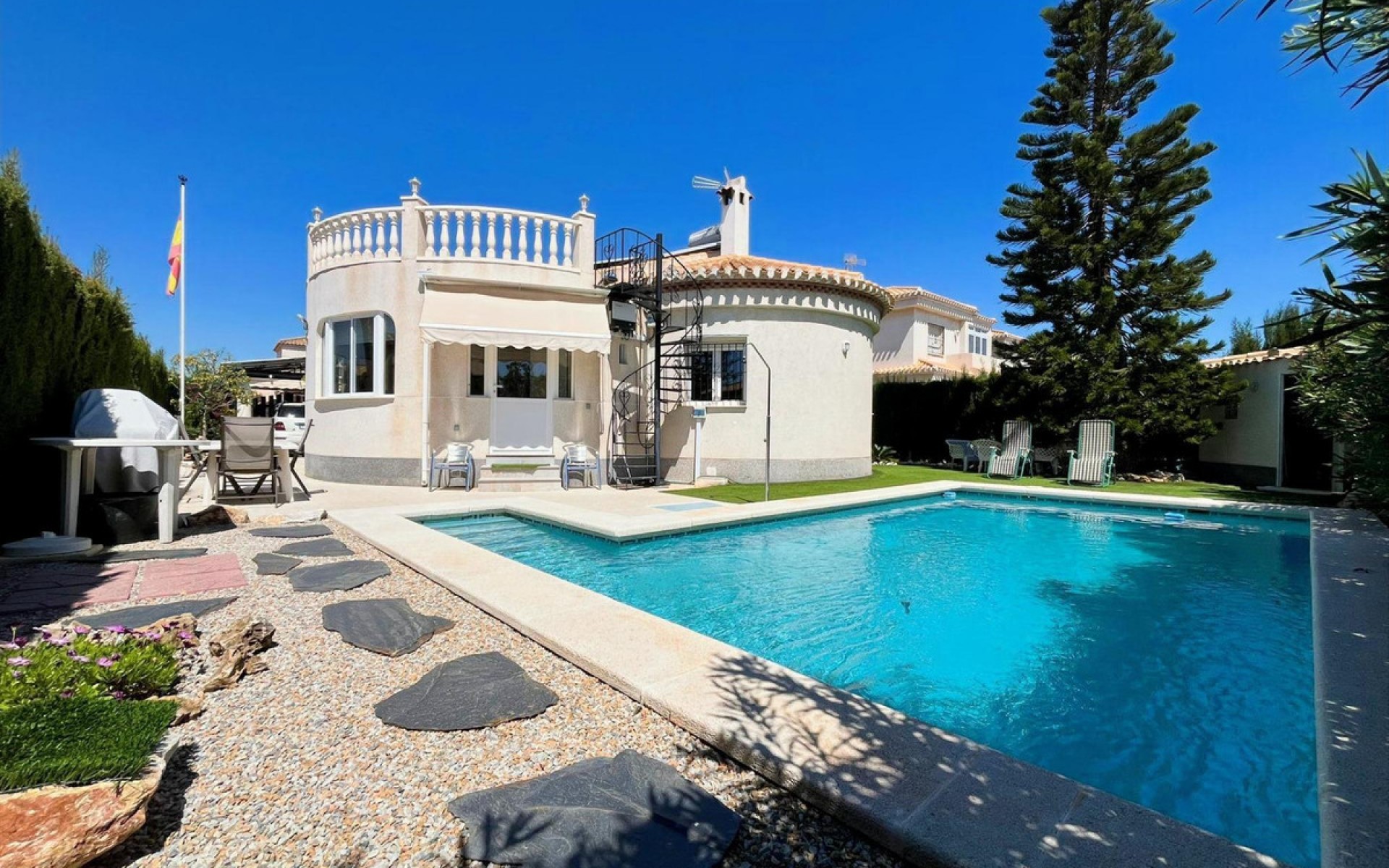  - Villa - 
