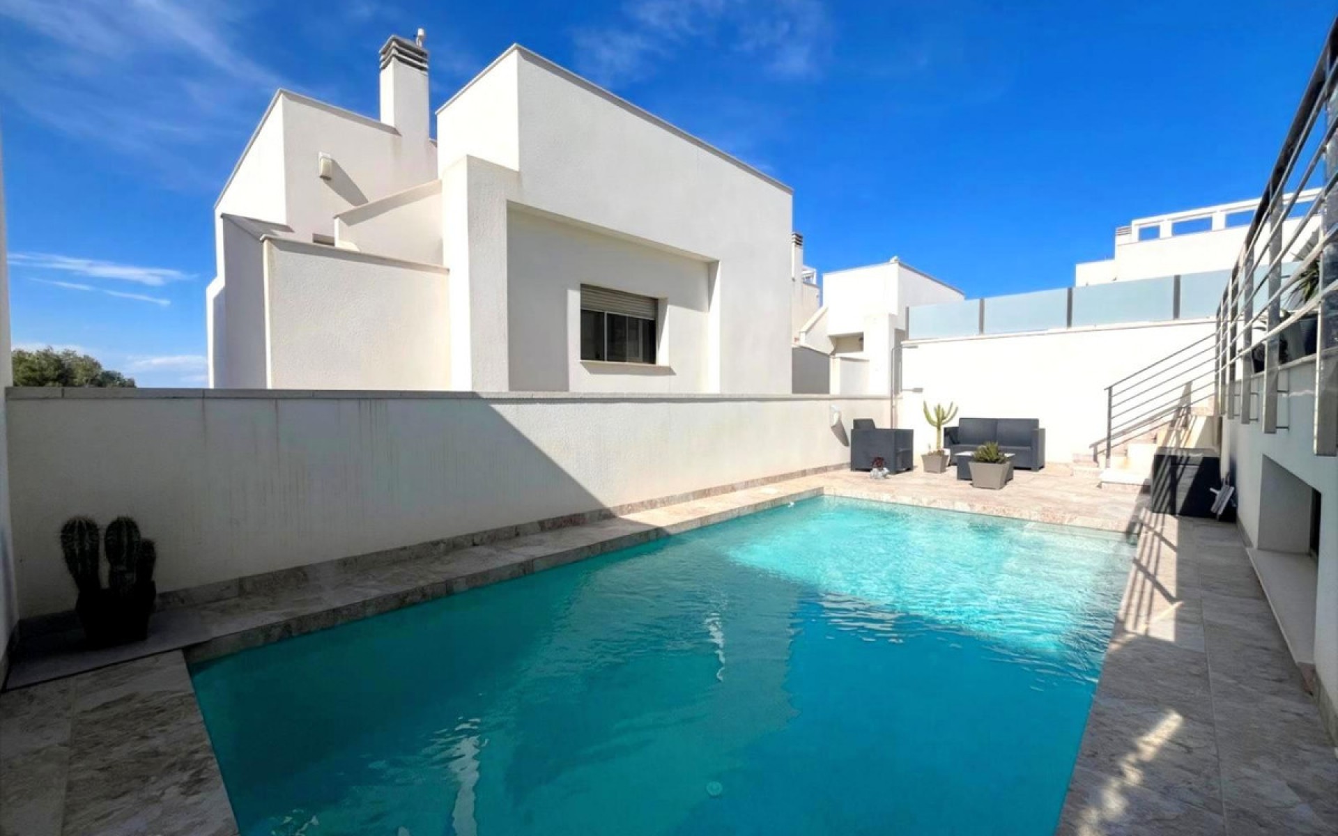  - Villa - 