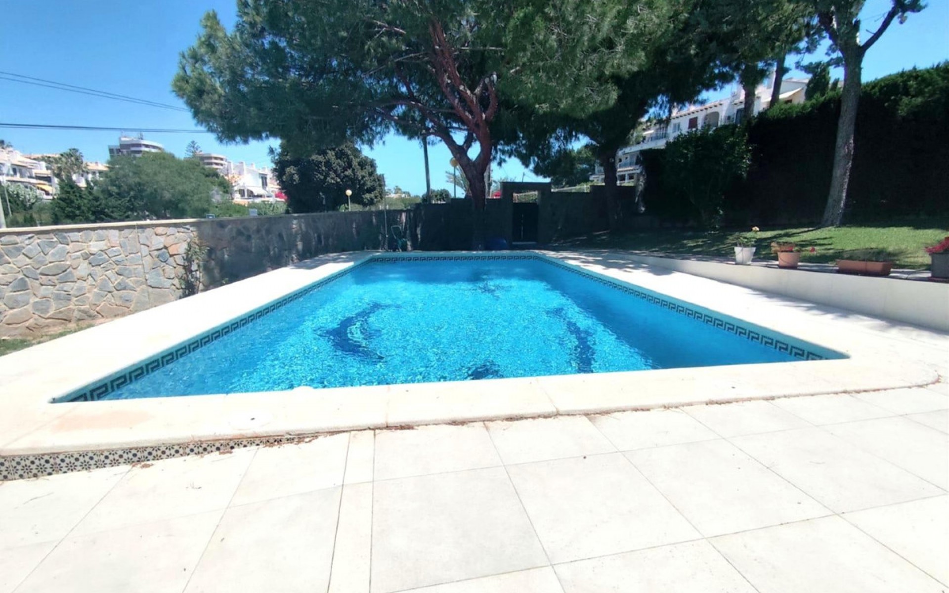  - Villa - 