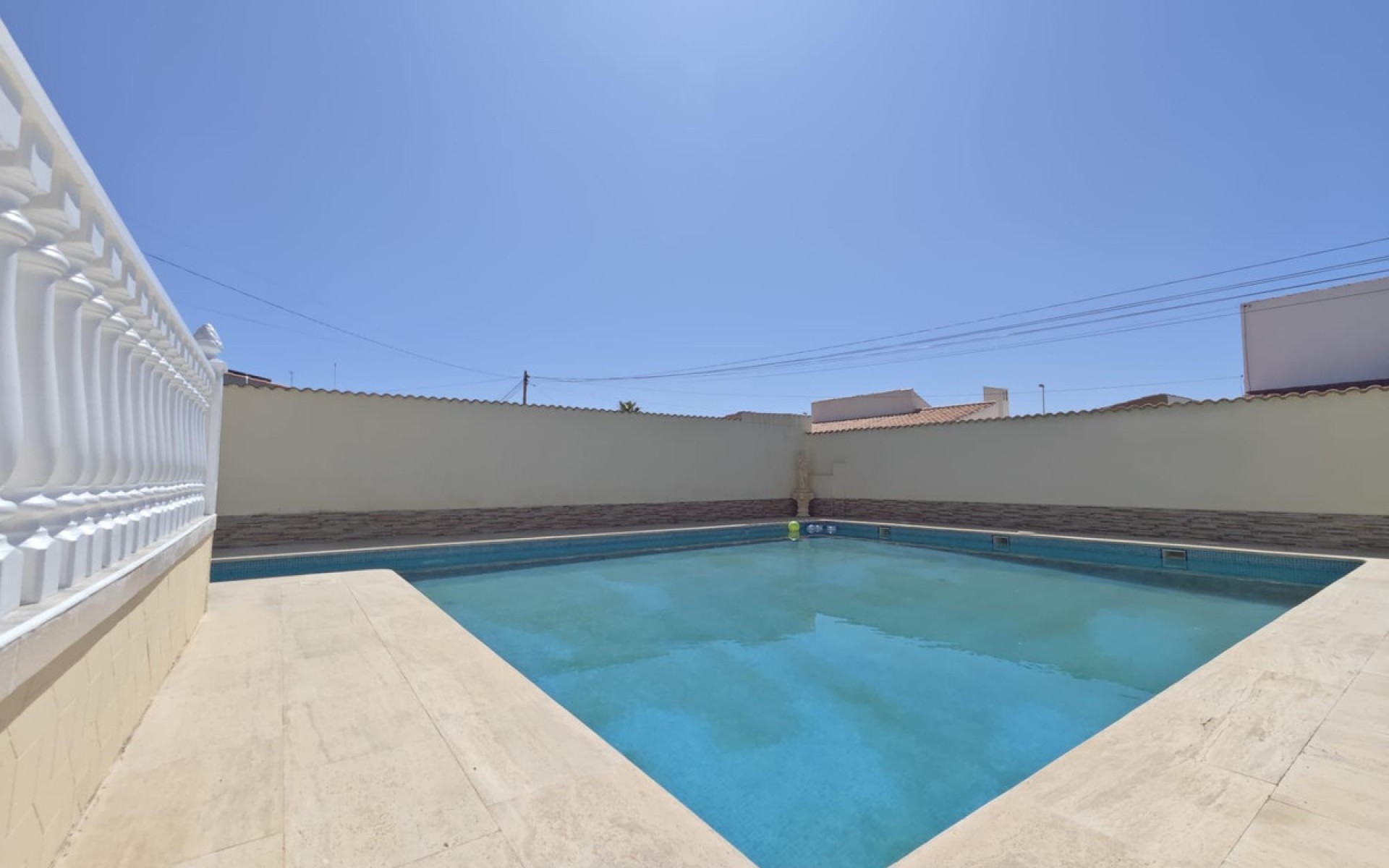  - Villa - 