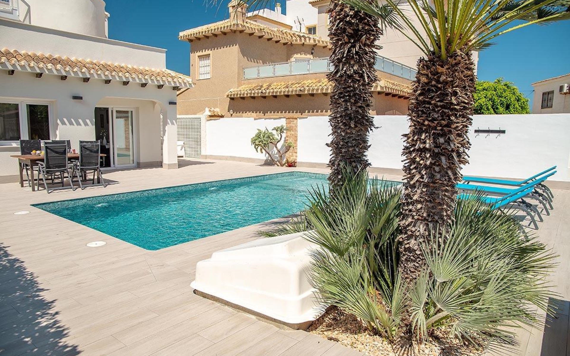  - Villa - 