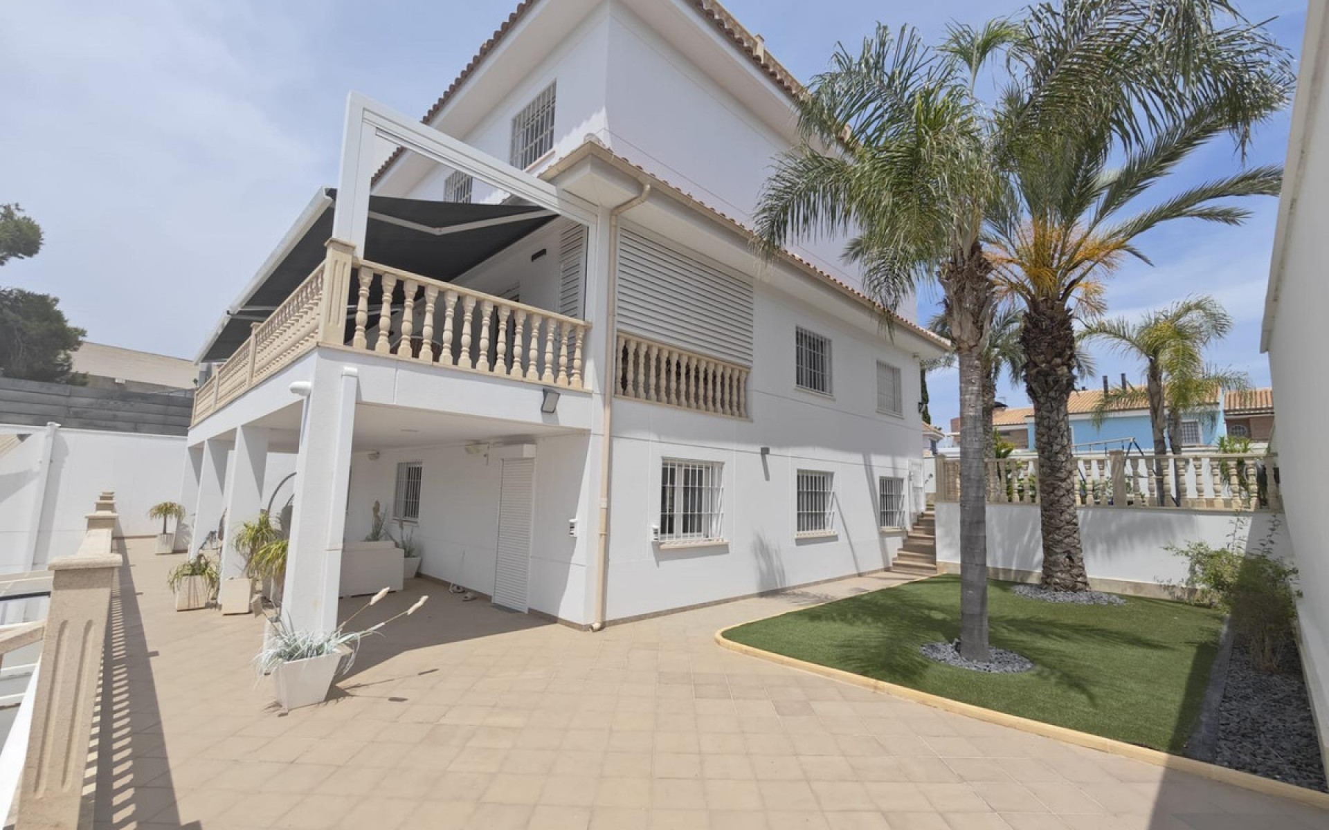  - Villa - 