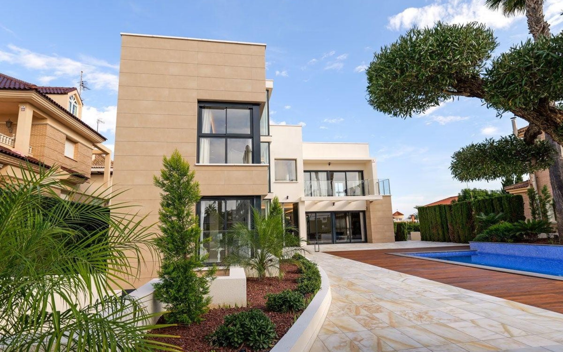  - Villa - 