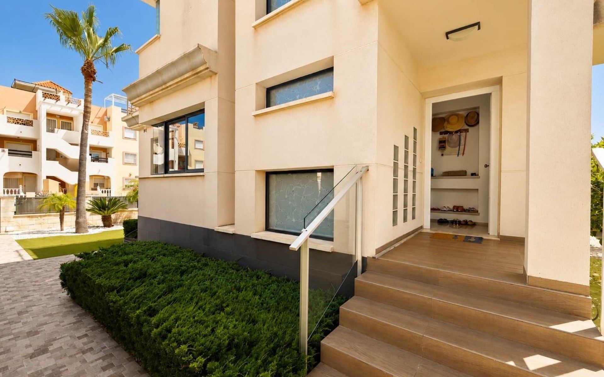  - Villa - 