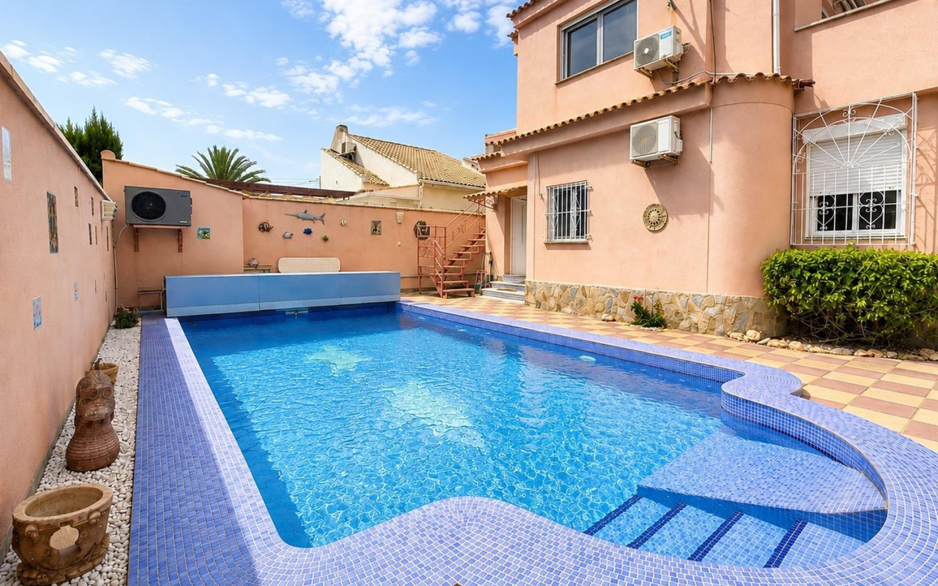  - Villa - 