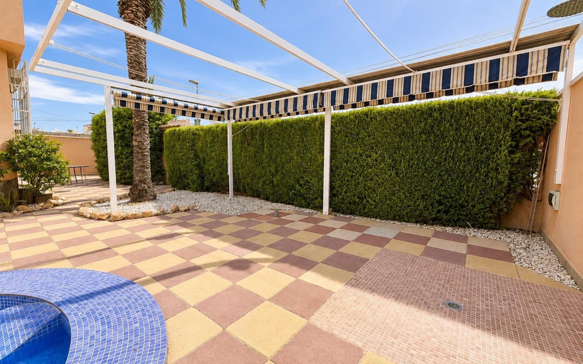  - Villa - 