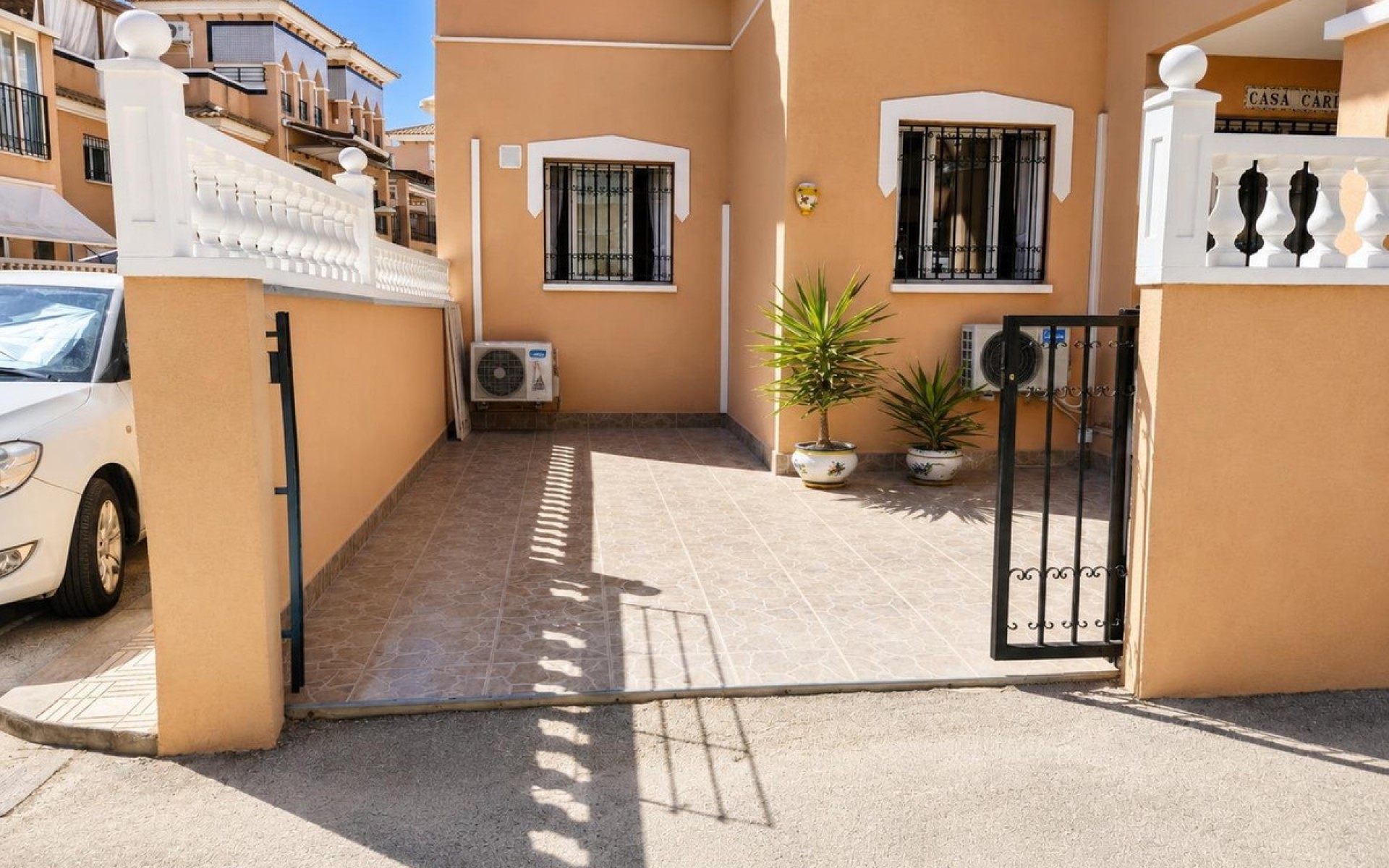  - Villa - 