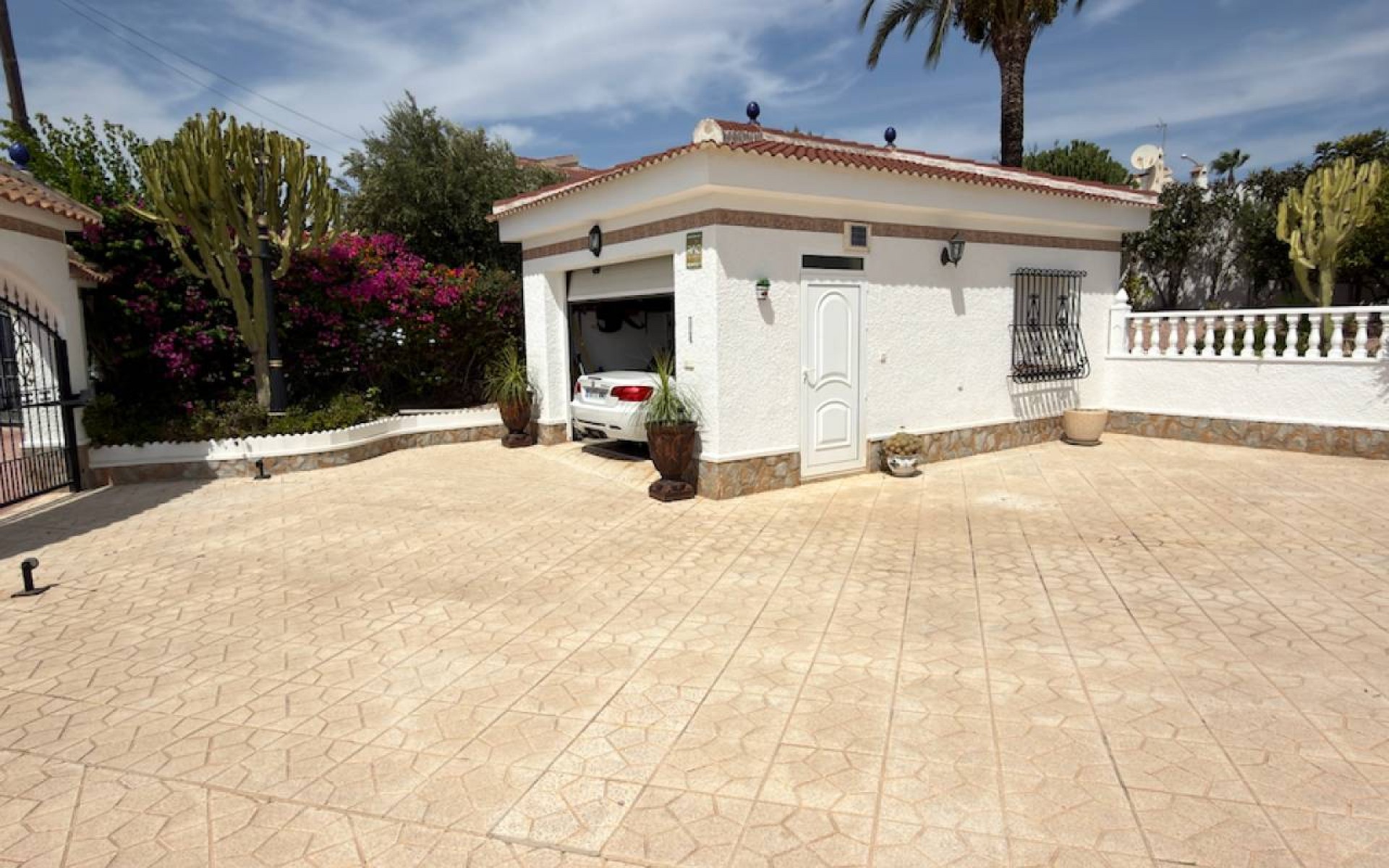  - Villa - 