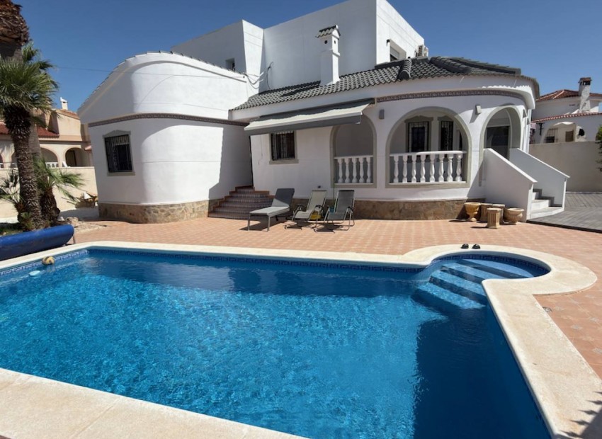  - Villa - 
