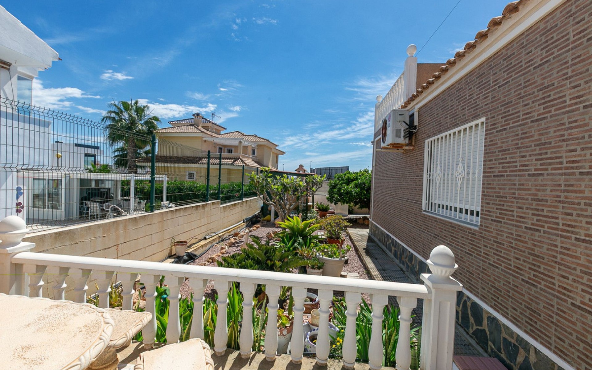  - Villa - 