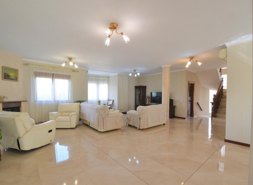  - Villa - 