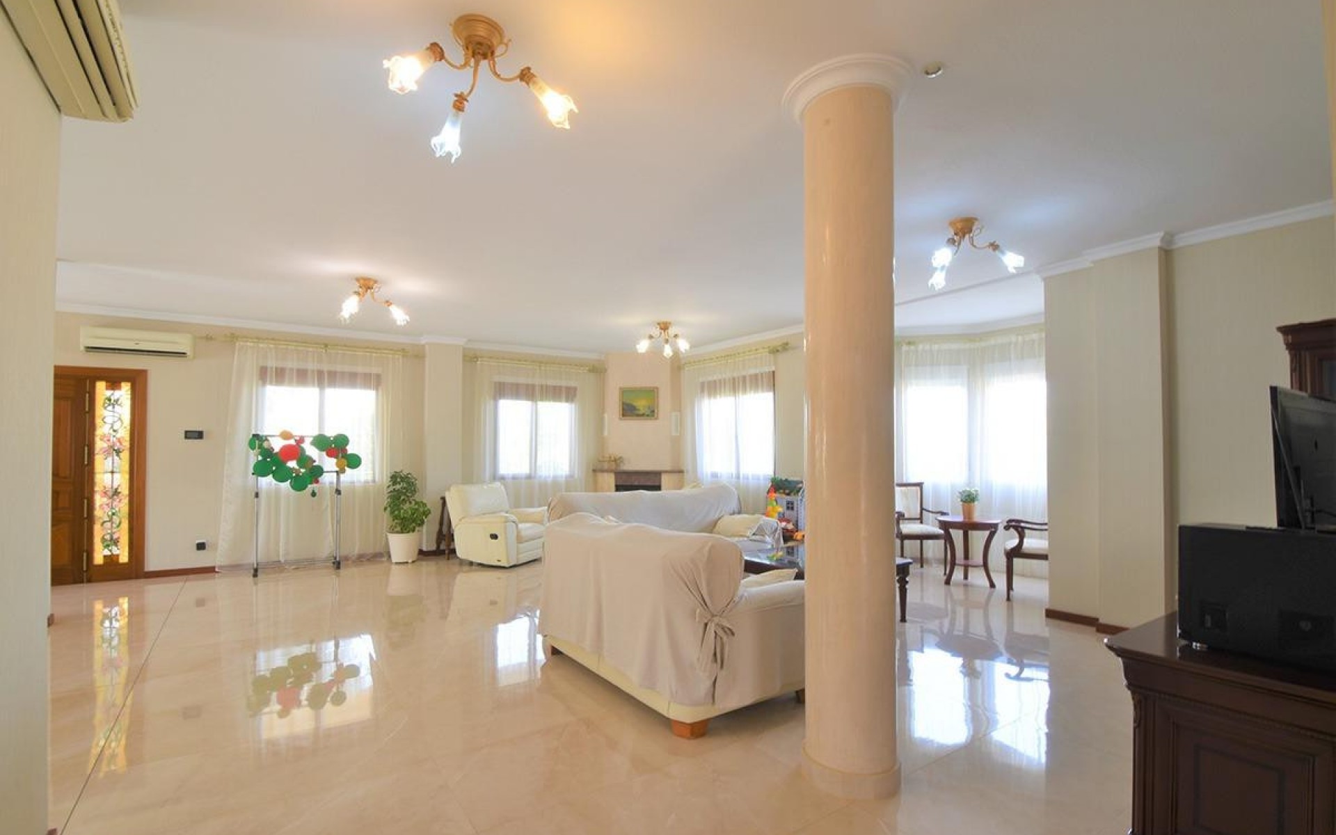  - Villa - 