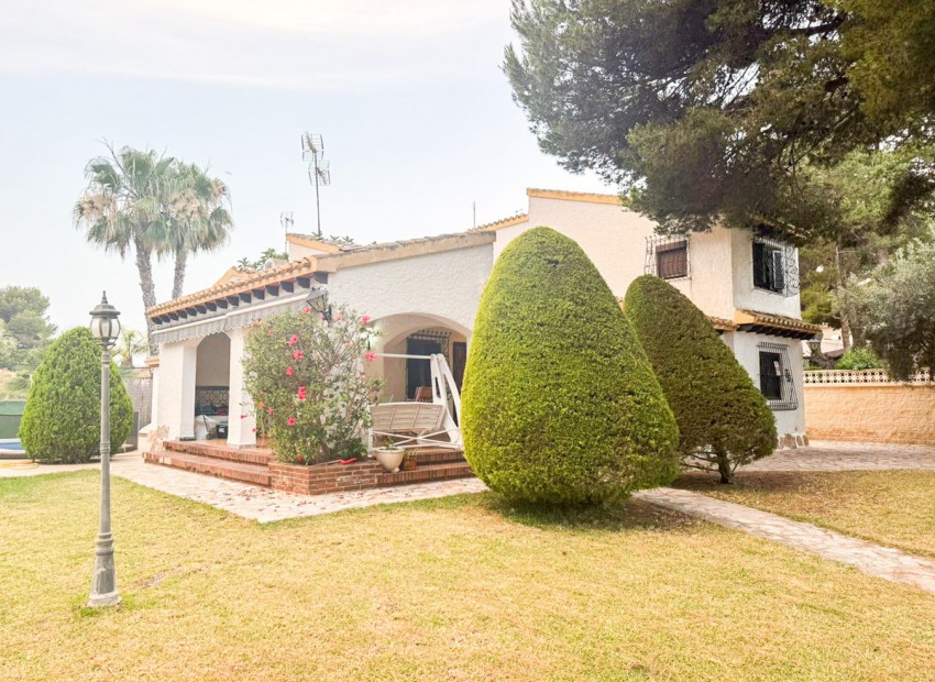  - Villa - 