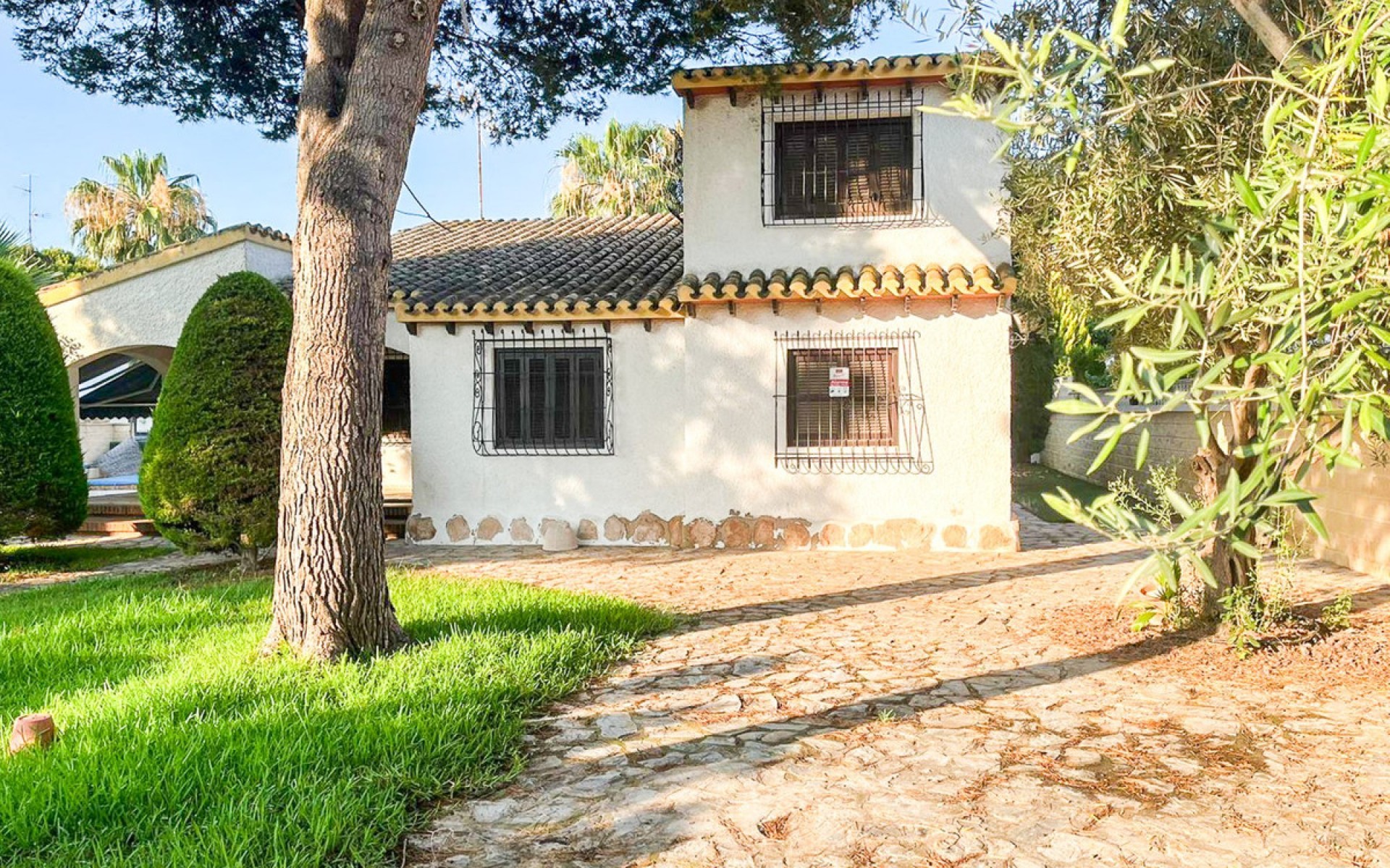  - Villa - 