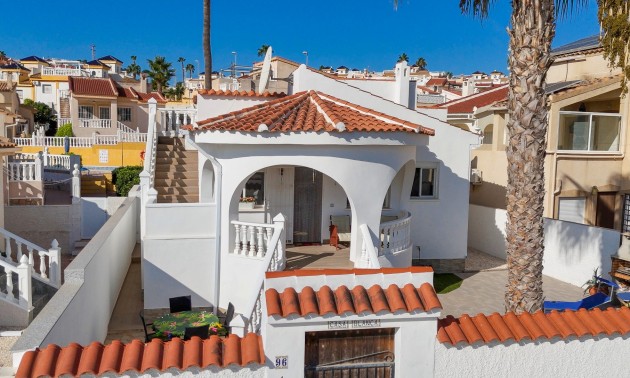 Villa -  -  - 