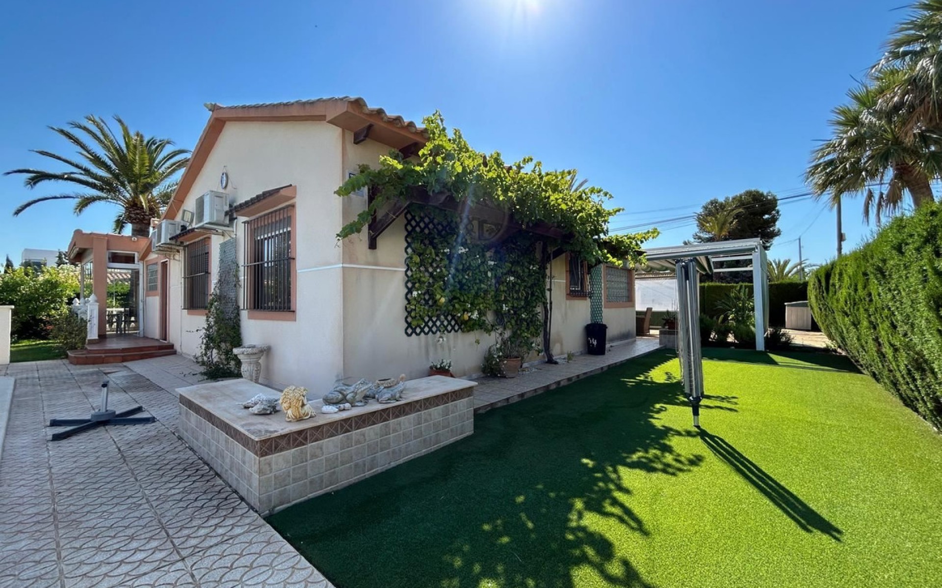  - Villa - 