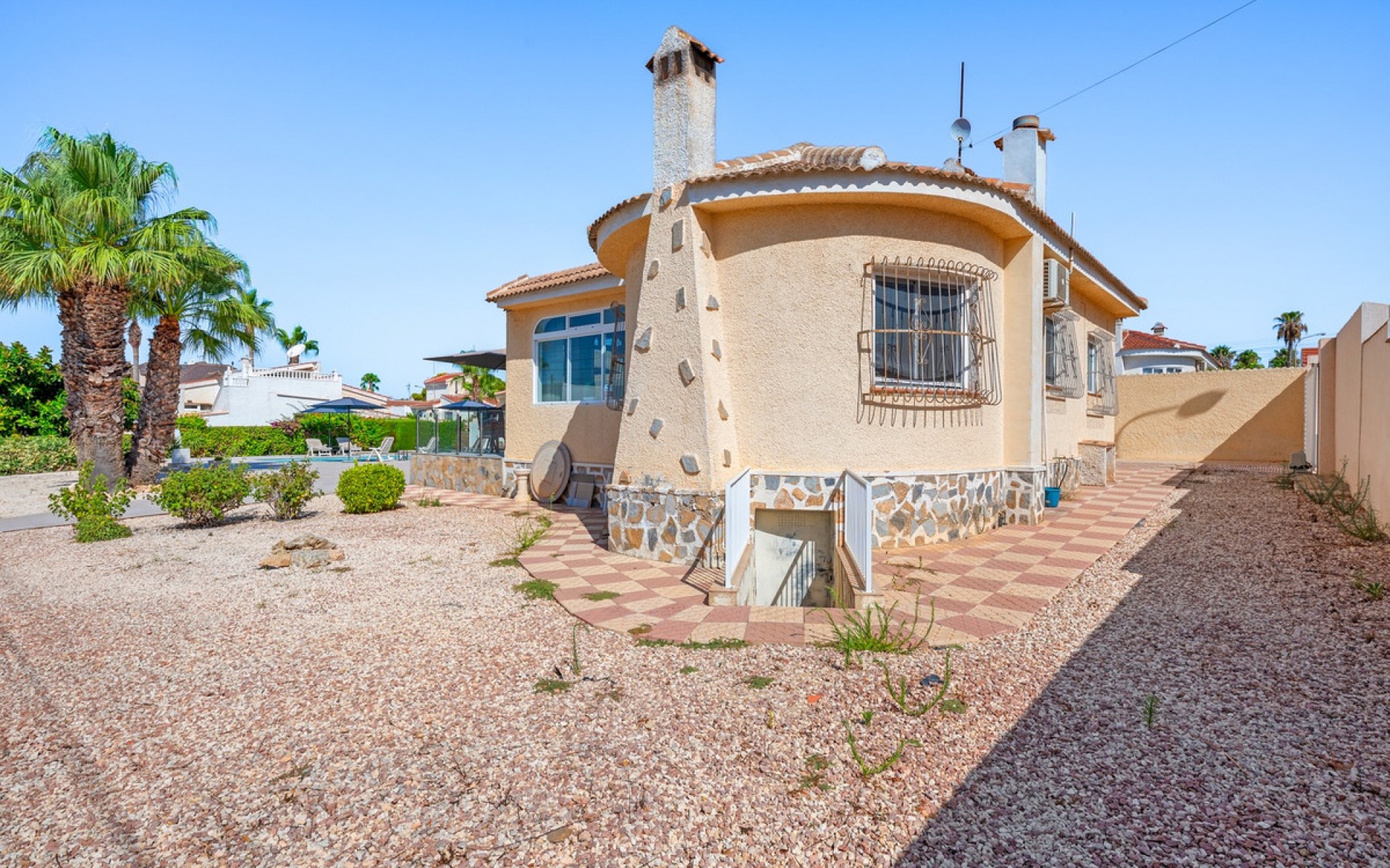  - Villa - 