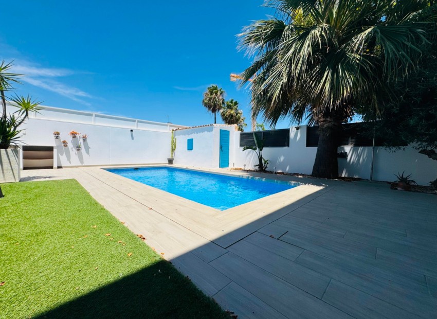  - Villa - 