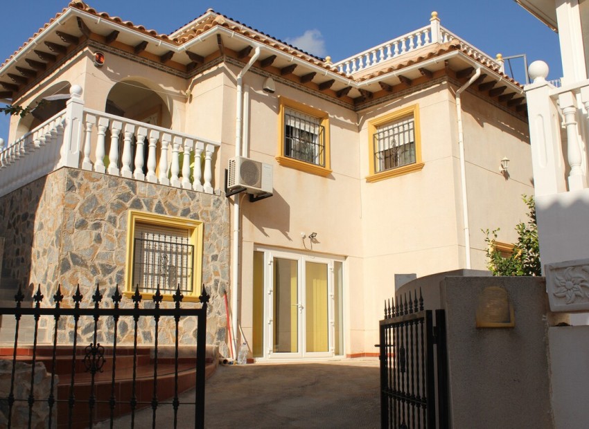  - Villa - 