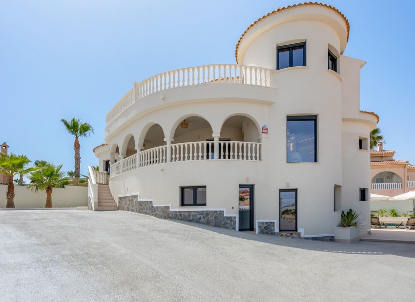  - Villa - 