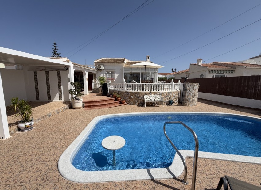  - Villa - 