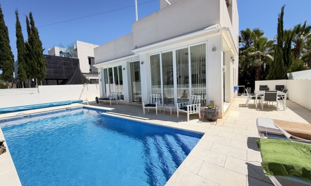 Villa -  -  - 