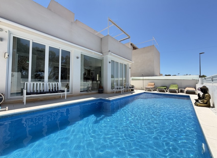  - Villa - 