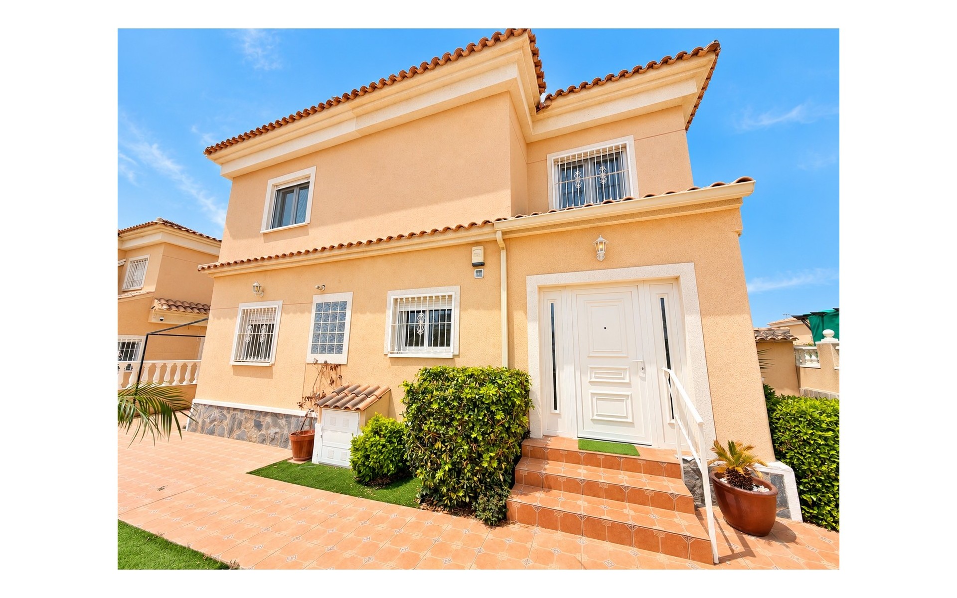  - Villa - 