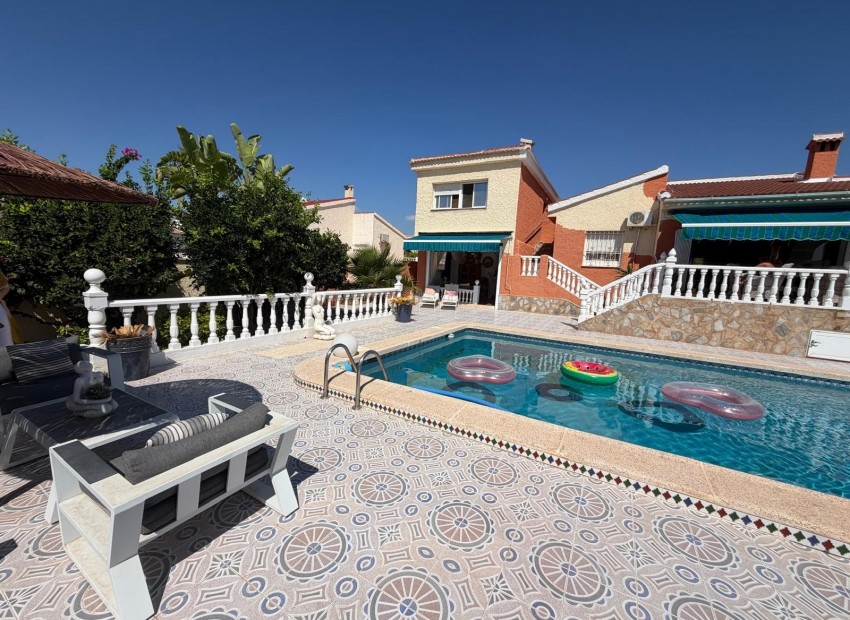  - Villa - 