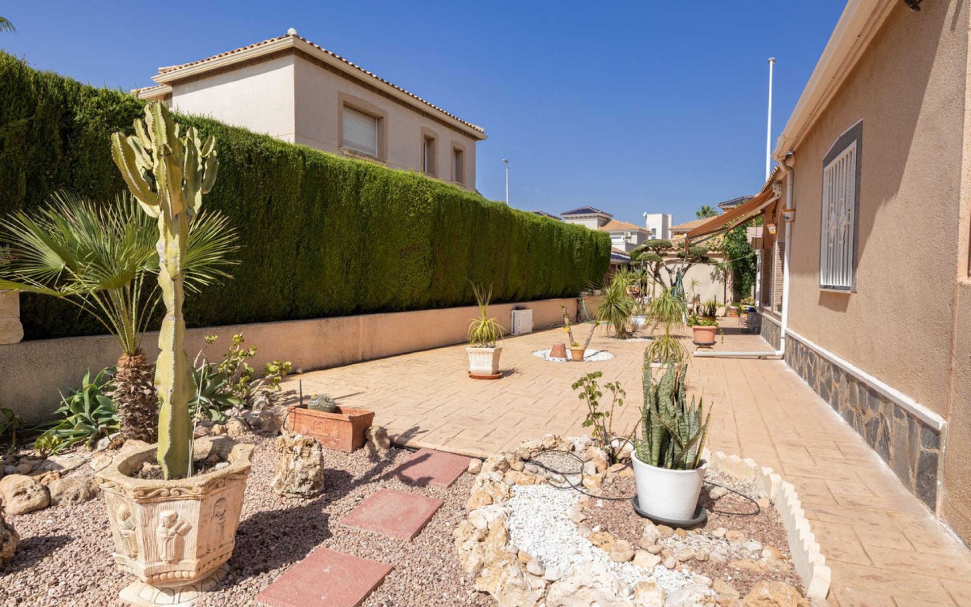  - Villa - 