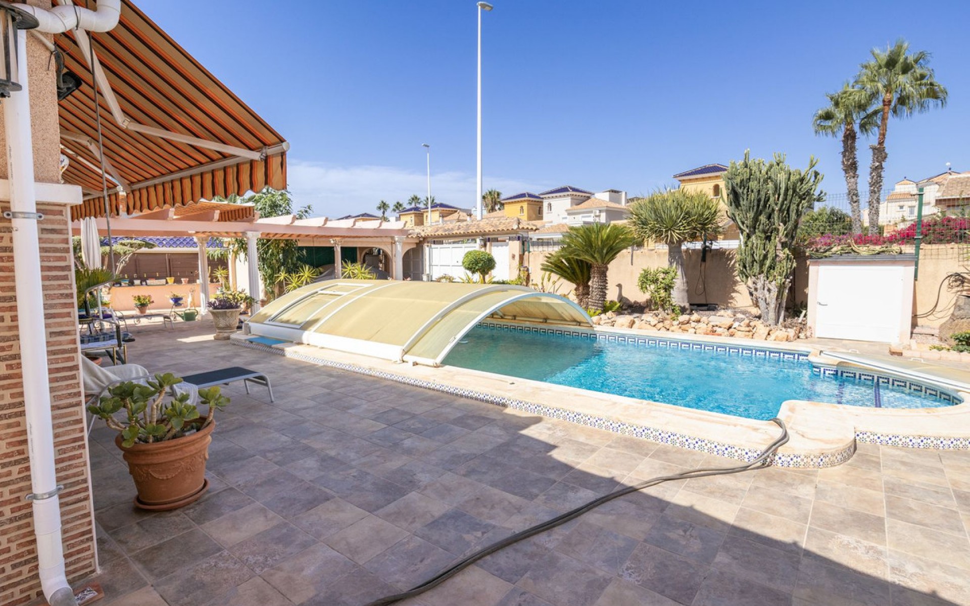  - Villa - 