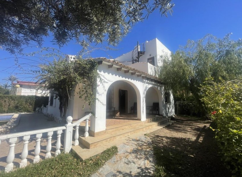  - Villa - 
