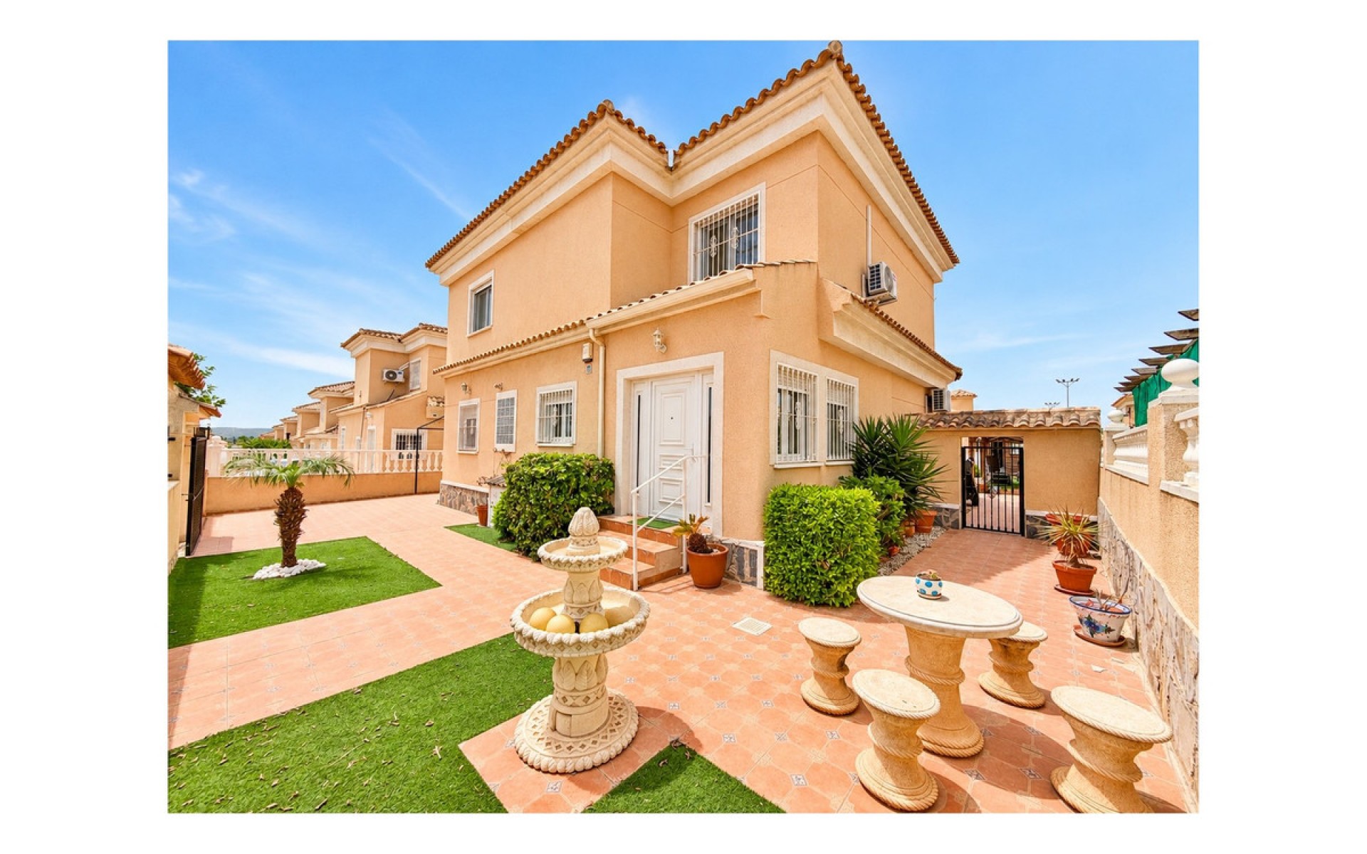  - Villa - 