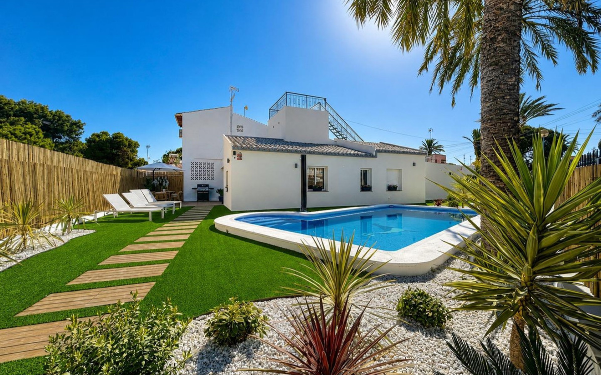  - Villa - 
