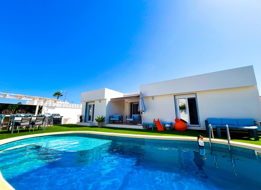  - Villa - 