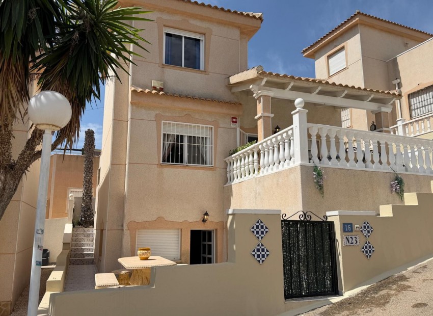  - Villa - 