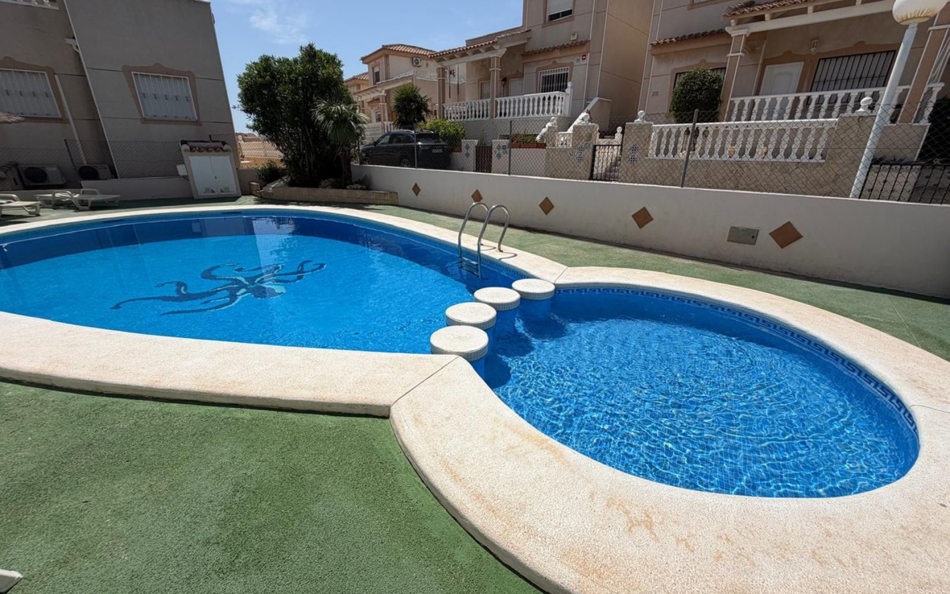  - Villa - 