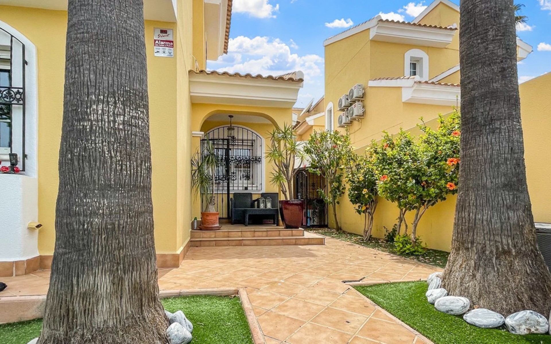  - Villa - 