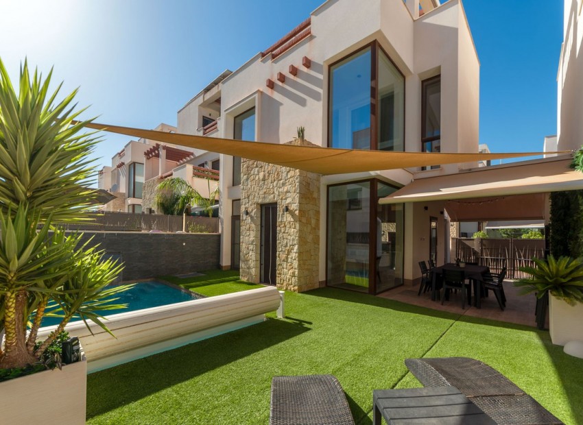  - Villa - 