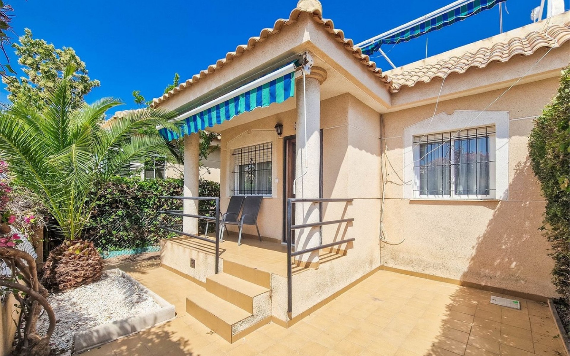  - Villa - 