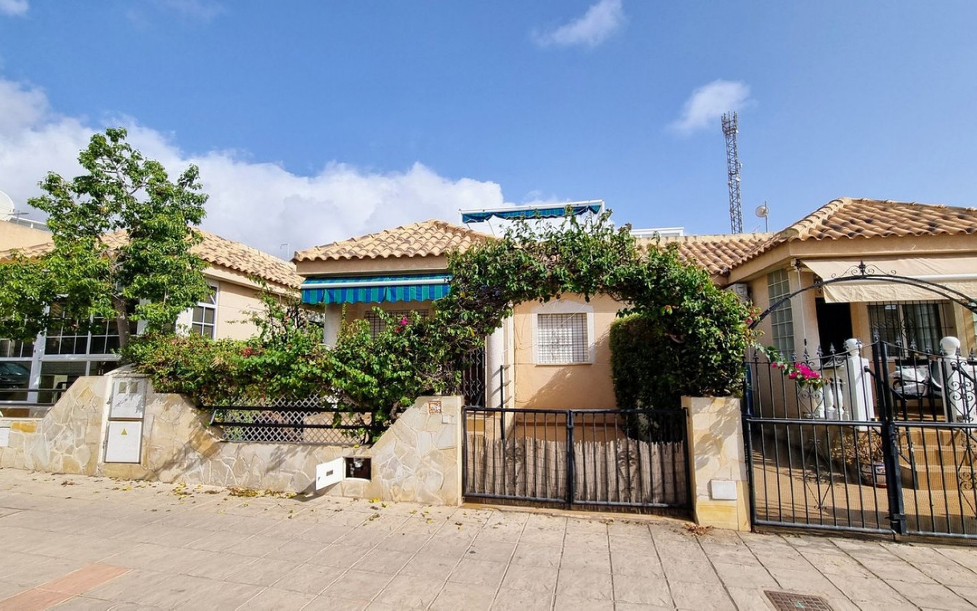  - Villa - 