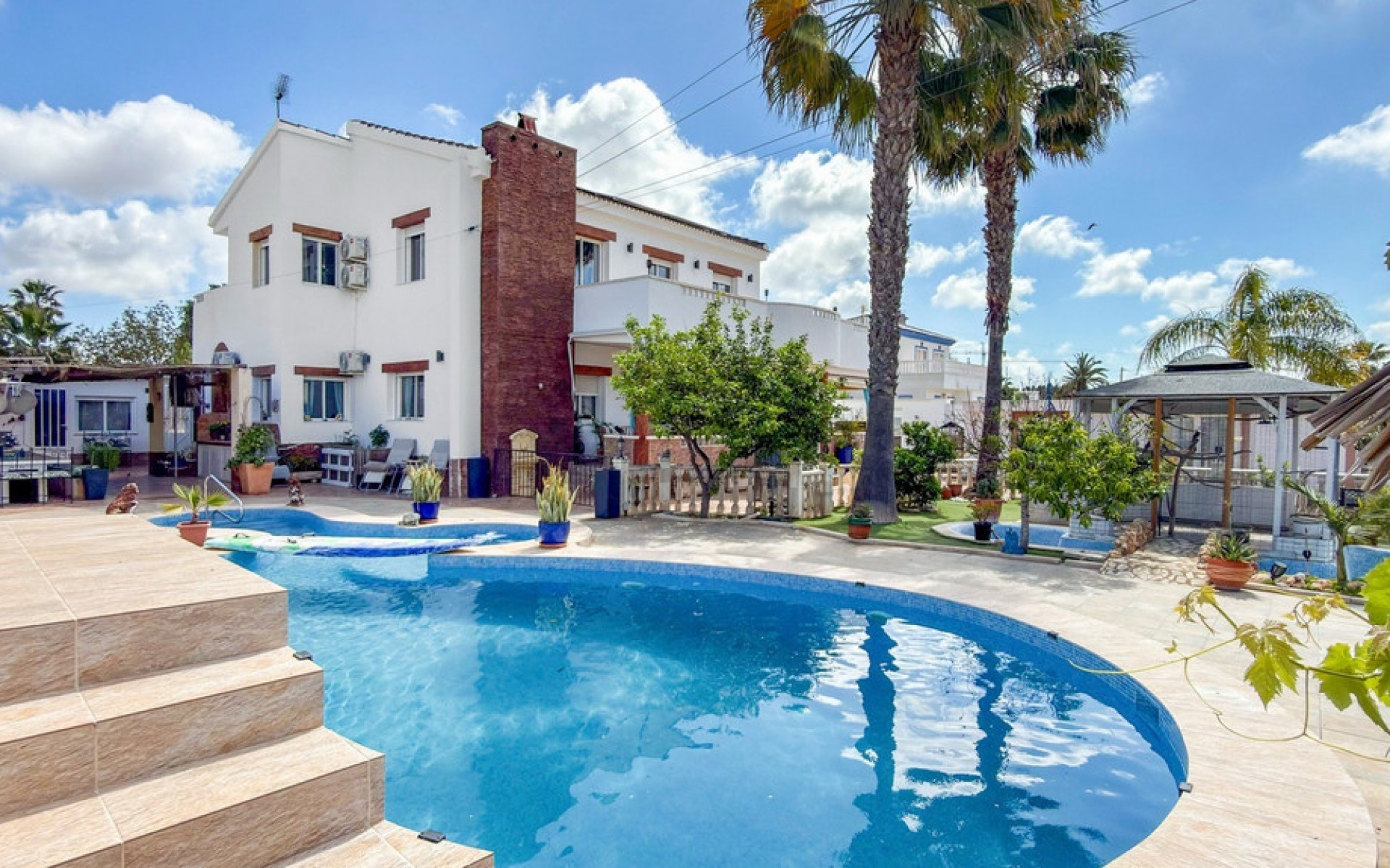  - Villa - 