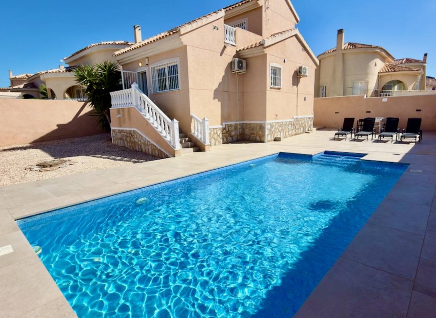  - Villa - 