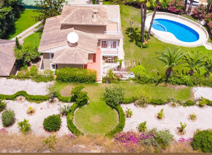  - Villa - 
